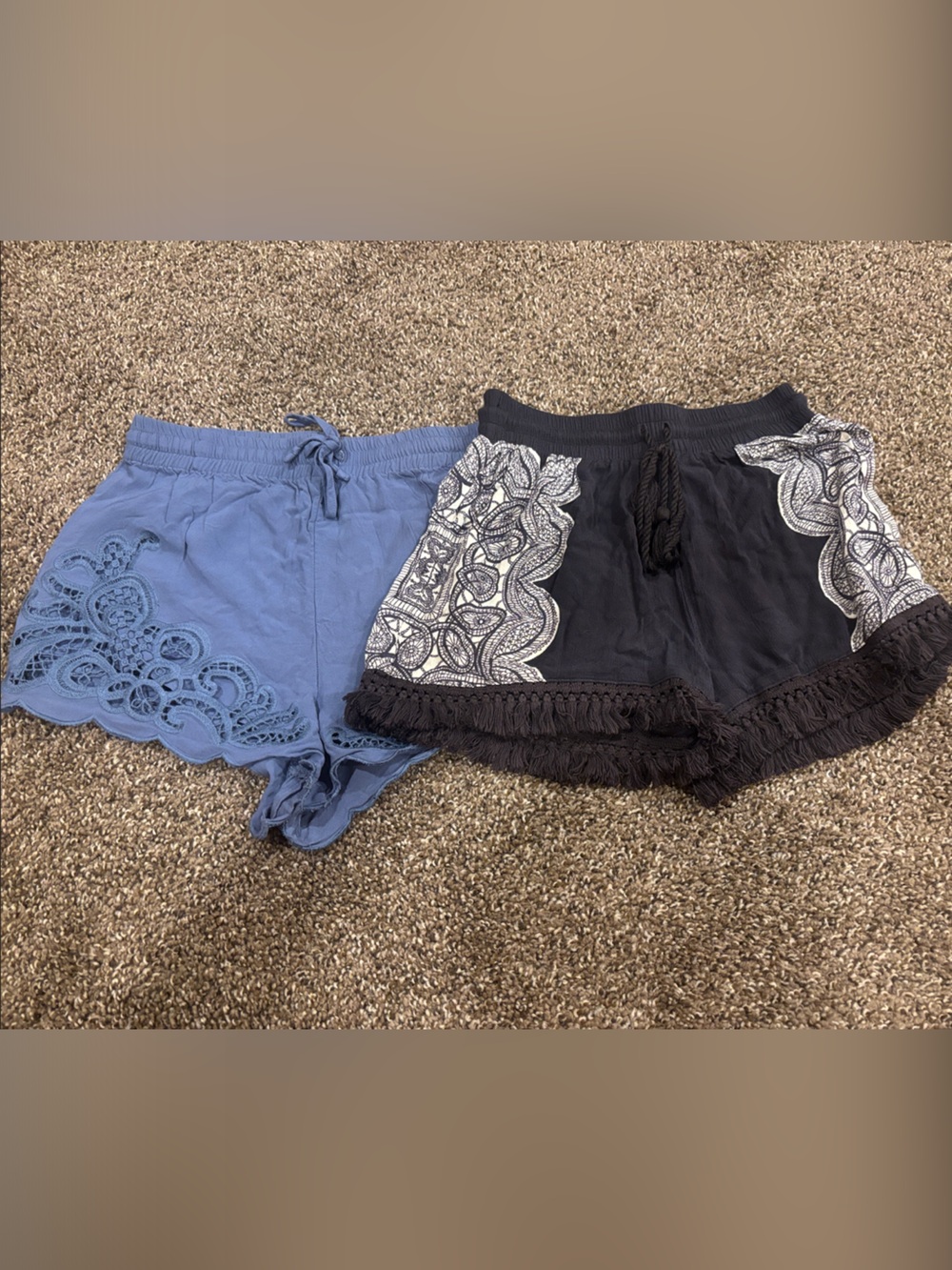 High-Waist Scallop Lace Blue Shorts and Black Knit Tassel Trim Set